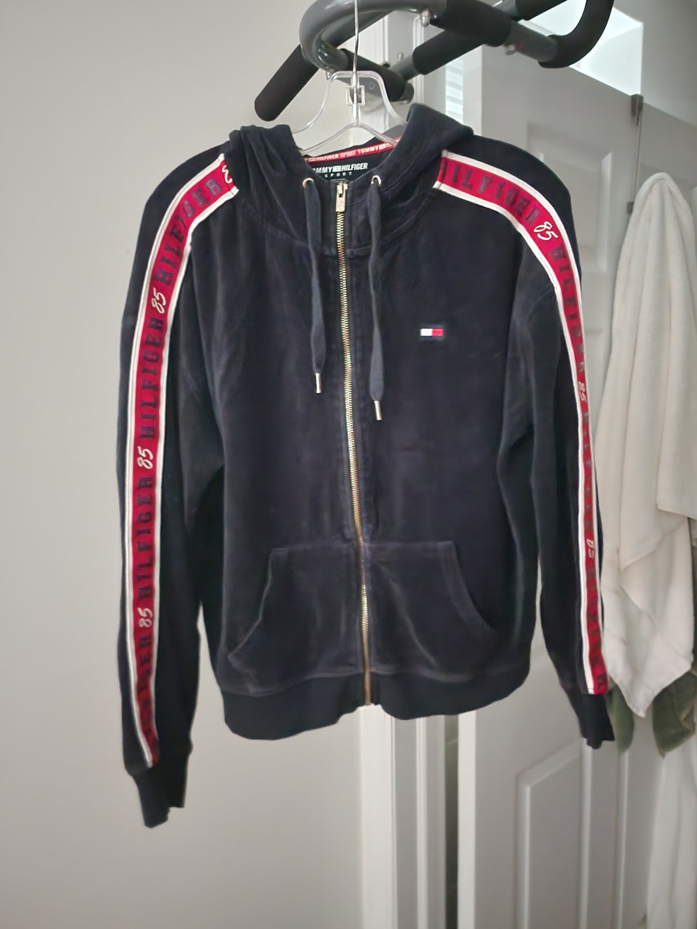 Tommy Hilfiger Navy Velour Hoodie. Unisex. L,XL For Women. S For Men.